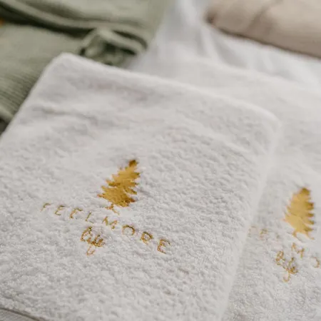 Feelmore Tiny House * Nagyloc